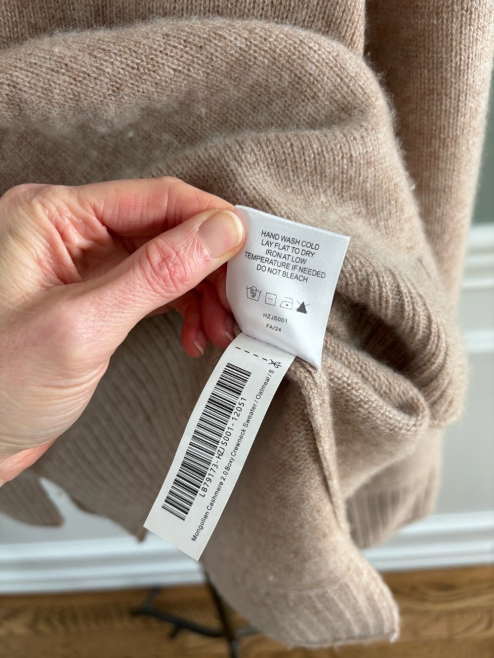 Quince Cashmere 2.0 Boxy Crewneck Sweater - Picture 4 of 4